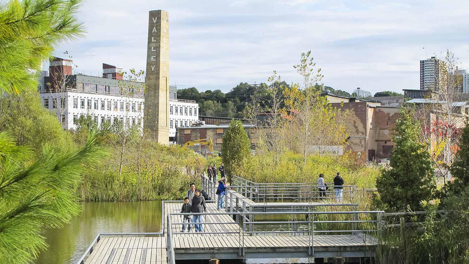 ON_Toronto_EvergreenBrickWorks_02_BrendanStewart_2010_Signature